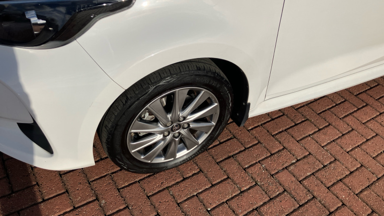 Toyota Yaris 1.5 Hybrid Icon 5dr CVT Hybrid Hatchback